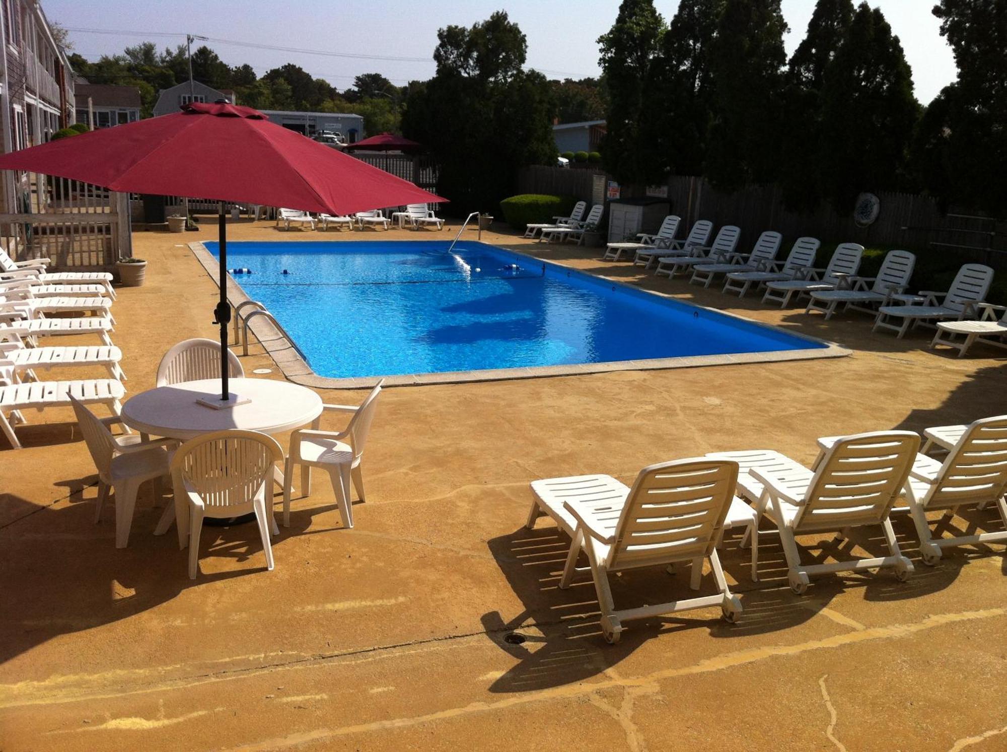 Holiday Hill Inn & Suites Dennisport Buitenkant foto
