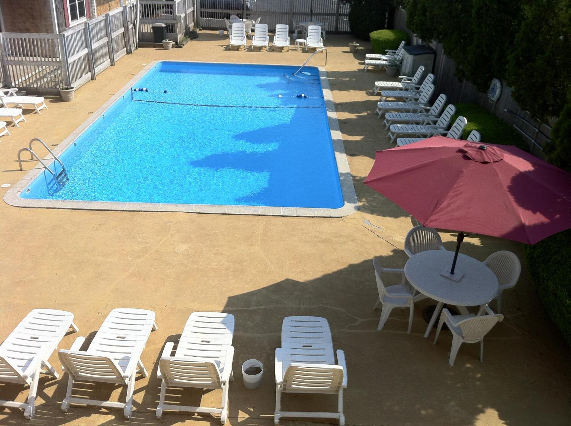 Holiday Hill Inn & Suites Dennisport Buitenkant foto