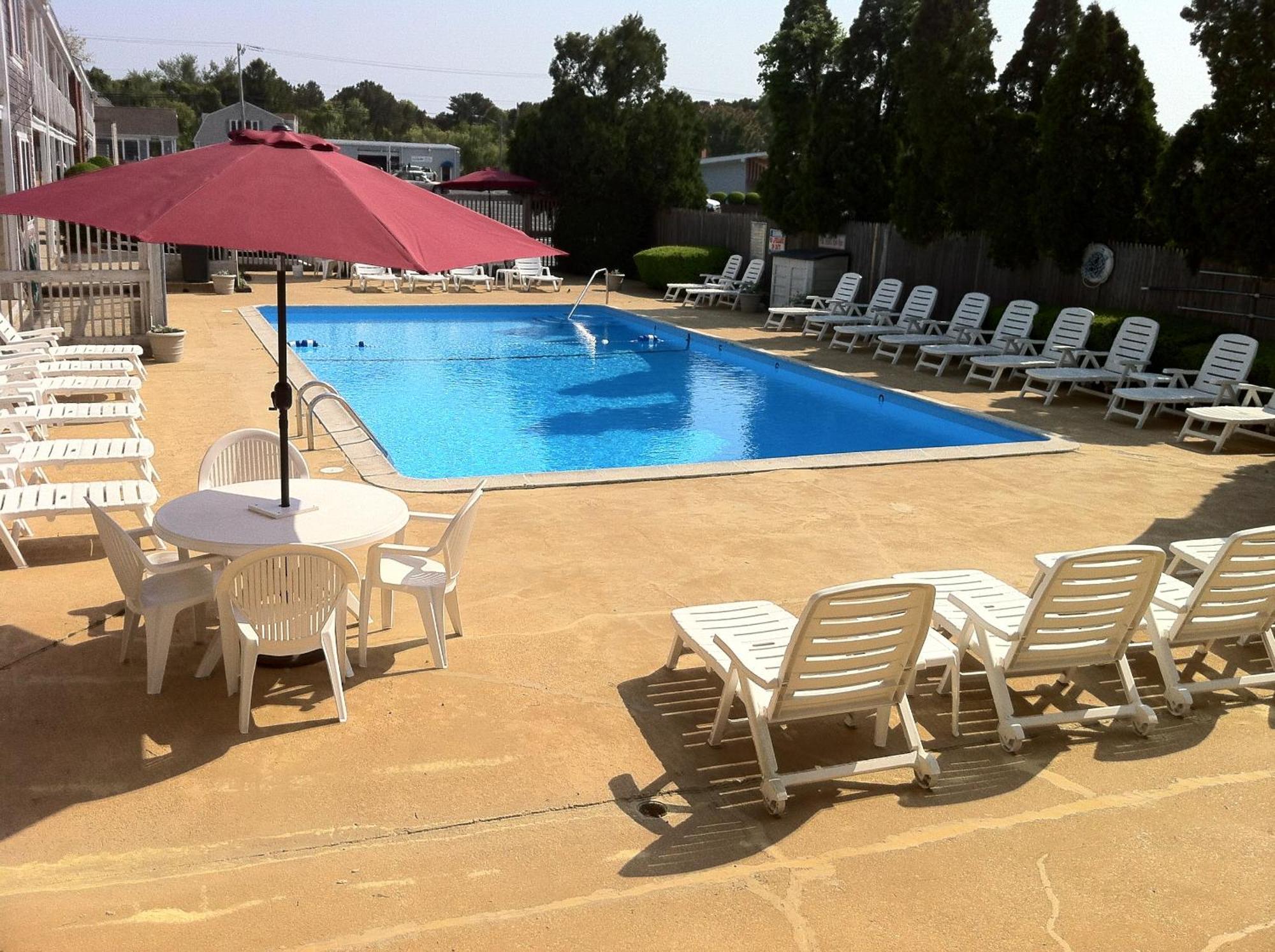 Holiday Hill Inn & Suites Dennisport Buitenkant foto