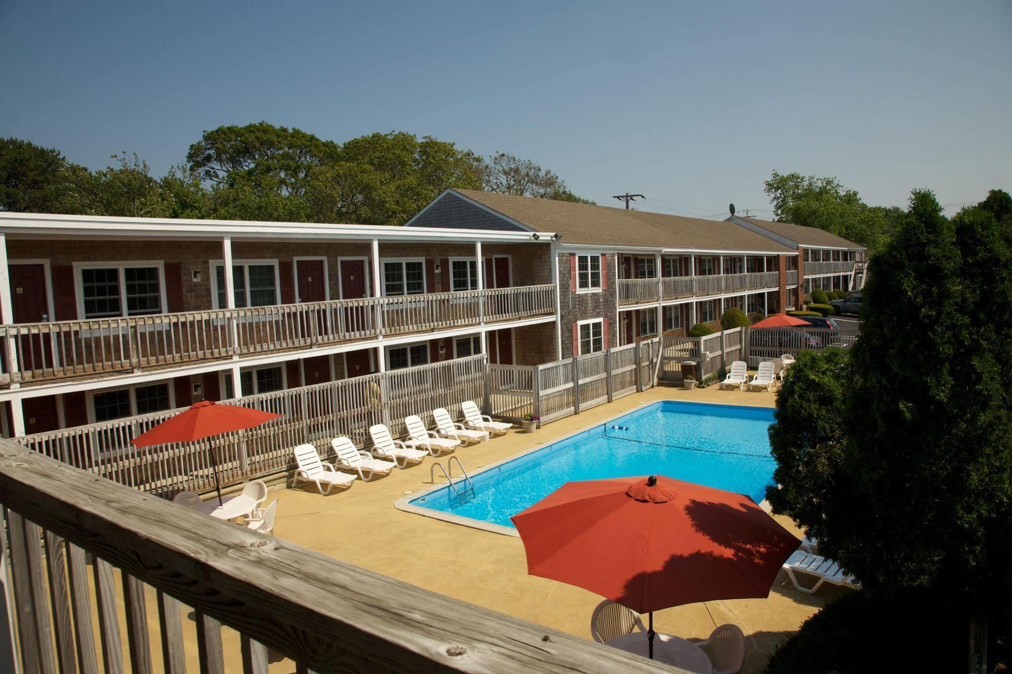 Holiday Hill Inn & Suites Dennisport Buitenkant foto